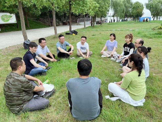 重溫“渡江第一船”烽火故事(shì) 堅定“立足崗位謀發(fā)展”使命初心(圖5)