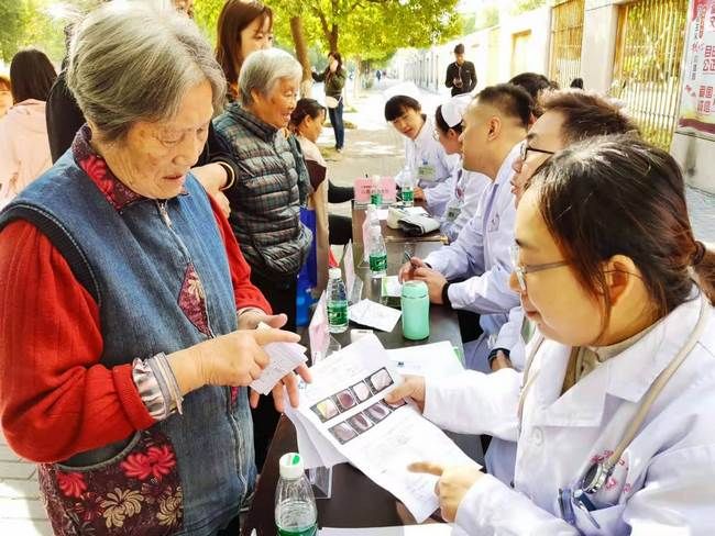 不忘初心 牢記使命-- 醫聯體專家團隊走進(jìn)中南社區衛生服務中心(圖4)